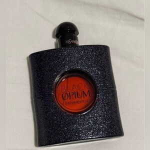 Yves Saint Laurent Black Opium Eau de Parfum